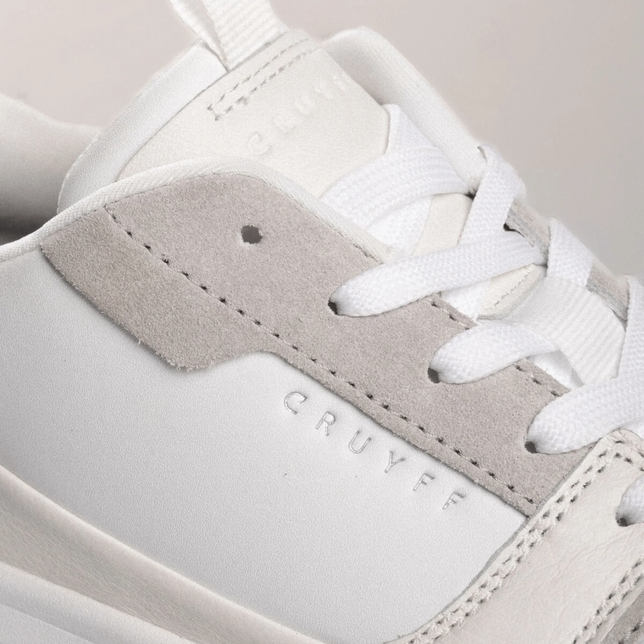 Mens Cruyff White Tumbled Leather Surefire Tennis Trainers - Image 3
